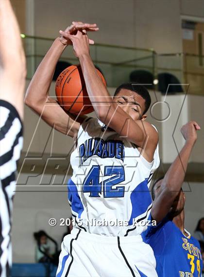 Thumbnail 2 in St. Bernard vs. Palisades (D1 Bound So Cal Christmas Classic) photogallery.