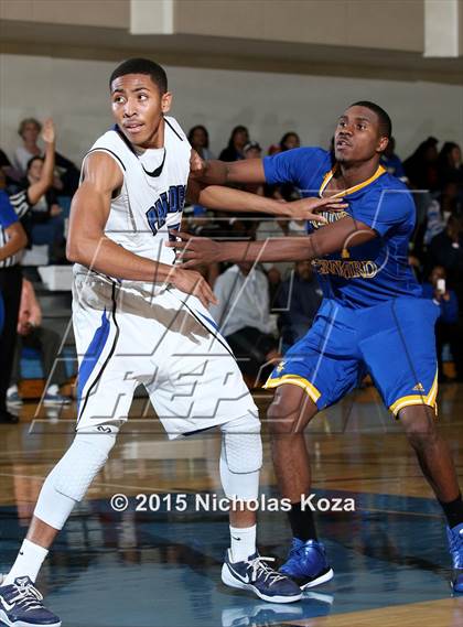Thumbnail 2 in St. Bernard vs. Palisades (D1 Bound So Cal Christmas Classic) photogallery.