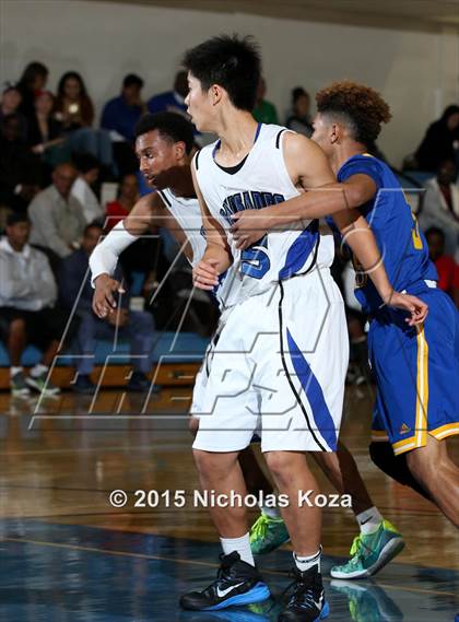 Thumbnail 3 in St. Bernard vs. Palisades (D1 Bound So Cal Christmas Classic) photogallery.