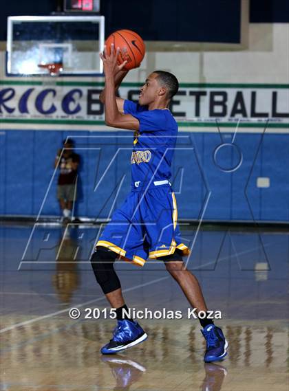 Thumbnail 2 in St. Bernard vs. Palisades (D1 Bound So Cal Christmas Classic) photogallery.