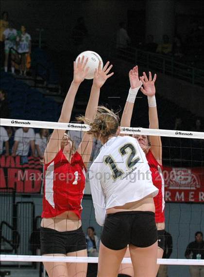 Thumbnail 1 in Archbishop Mitty vs. Redlands East Valley (CIF State D2 Final) photogallery.