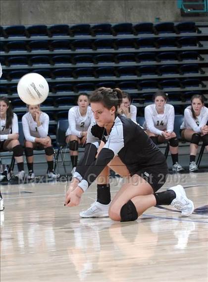 Thumbnail 2 in Archbishop Mitty vs. Redlands East Valley (CIF State D2 Final) photogallery.