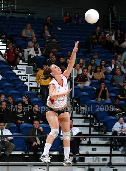 Thumbnail 3 in Archbishop Mitty vs. Redlands East Valley (CIF State D2 Final) photogallery.