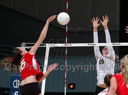 Thumbnail 2 in Archbishop Mitty vs. Redlands East Valley (CIF State D2 Final) photogallery.