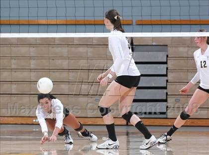 Thumbnail 2 in Archbishop Mitty vs. Redlands East Valley (CIF State D2 Final) photogallery.