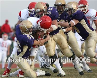 Thumbnail 2 in Buena Vista vs. Holy Family (2A State Final) photogallery.