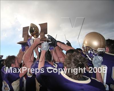 Thumbnail 2 in Buena Vista vs. Holy Family (2A State Final) photogallery.