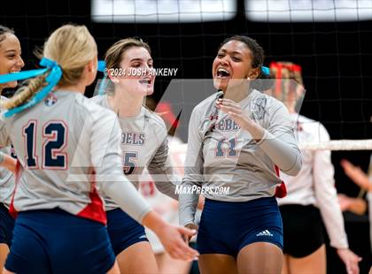 Thumbnail 2 in Teurlings Catholic @ Parkview Baptist photogallery.