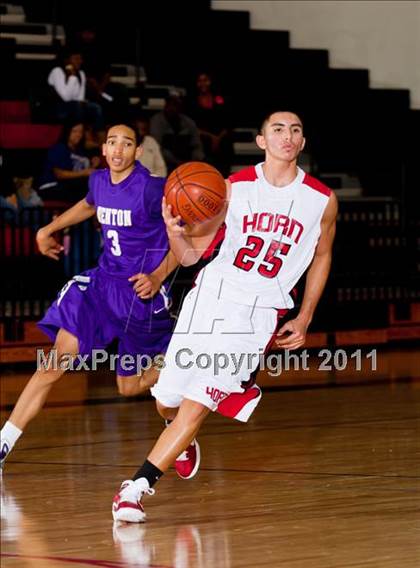 Thumbnail 1 in Horn [Dr. John] vs Denton (CFB Invitational) photogallery.