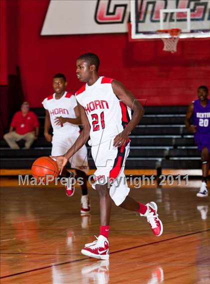 Thumbnail 3 in Horn [Dr. John] vs Denton (CFB Invitational) photogallery.