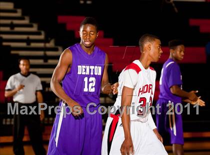 Thumbnail 2 in Horn [Dr. John] vs Denton (CFB Invitational) photogallery.