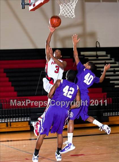 Thumbnail 1 in Horn [Dr. John] vs Denton (CFB Invitational) photogallery.
