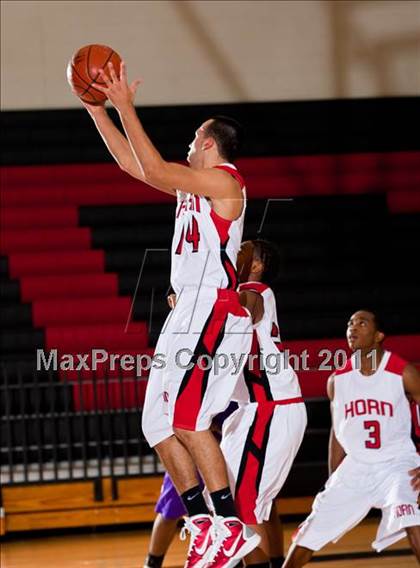Thumbnail 1 in Horn [Dr. John] vs Denton (CFB Invitational) photogallery.