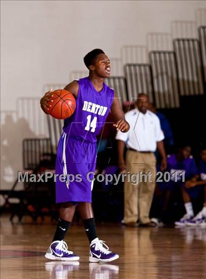 Thumbnail 1 in Horn [Dr. John] vs Denton (CFB Invitational) photogallery.