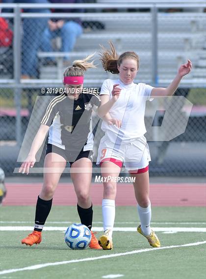 Thumbnail 3 in Summerville vs. Golden Sierra (CIF SJS D6 Final) photogallery.