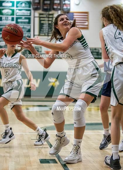 Thumbnail 1 in Stone Bridge @ Loudoun Valley photogallery.