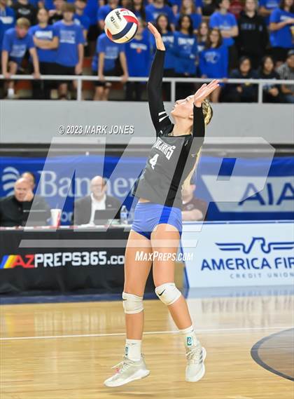 Thumbnail 3 in Valley Christian vs. Snowflake (AIA 3A Final) photogallery.