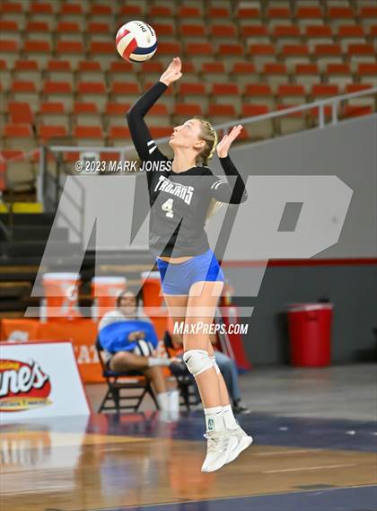 Thumbnail 1 in Valley Christian vs. Snowflake (AIA 3A Final) photogallery.