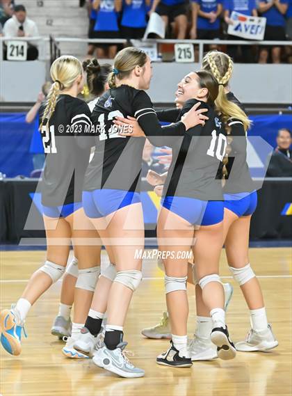 Thumbnail 2 in Valley Christian vs. Snowflake (AIA 3A Final) photogallery.