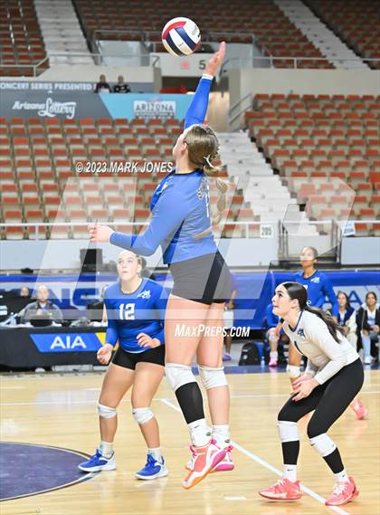 Thumbnail 3 in Valley Christian vs. Snowflake (AIA 3A Final) photogallery.