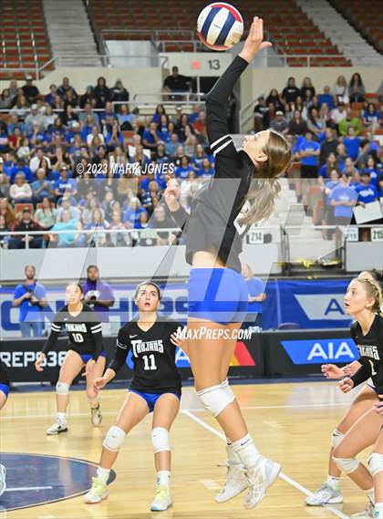 Thumbnail 3 in Valley Christian vs. Snowflake (AIA 3A Final) photogallery.
