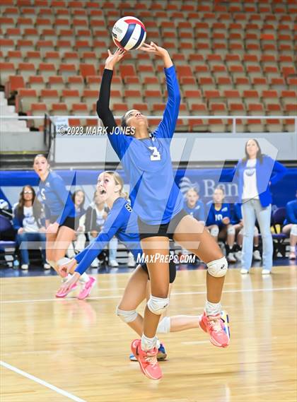 Thumbnail 1 in Valley Christian vs. Snowflake (AIA 3A Final) photogallery.