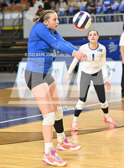 Thumbnail 2 in Valley Christian vs. Snowflake (AIA 3A Final) photogallery.
