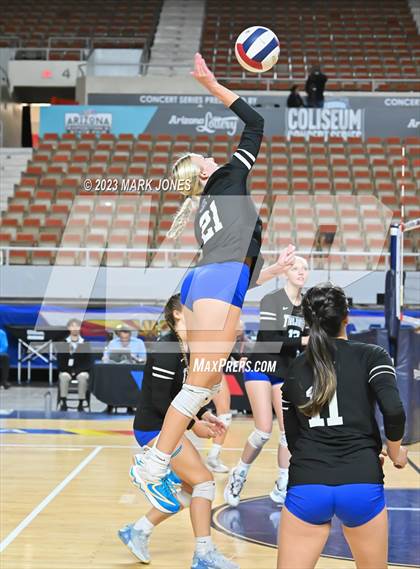 Thumbnail 2 in Valley Christian vs. Snowflake (AIA 3A Final) photogallery.