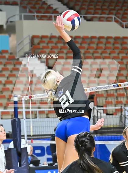 Thumbnail 1 in Valley Christian vs. Snowflake (AIA 3A Final) photogallery.