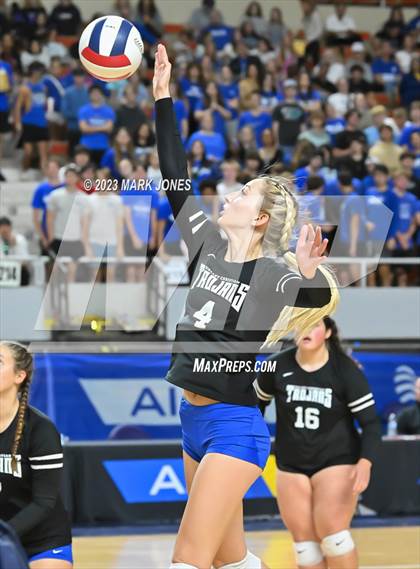 Thumbnail 3 in Valley Christian vs. Snowflake (AIA 3A Final) photogallery.