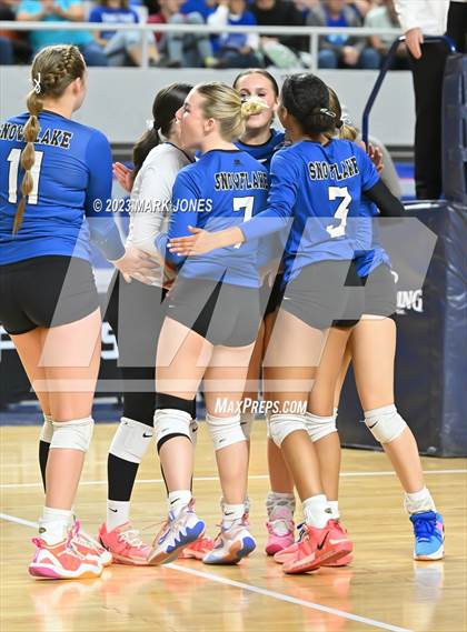 Thumbnail 1 in Valley Christian vs. Snowflake (AIA 3A Final) photogallery.