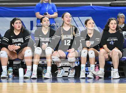 Thumbnail 1 in Valley Christian vs. Snowflake (AIA 3A Final) photogallery.