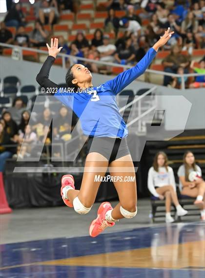 Thumbnail 1 in Valley Christian vs. Snowflake (AIA 3A Final) photogallery.