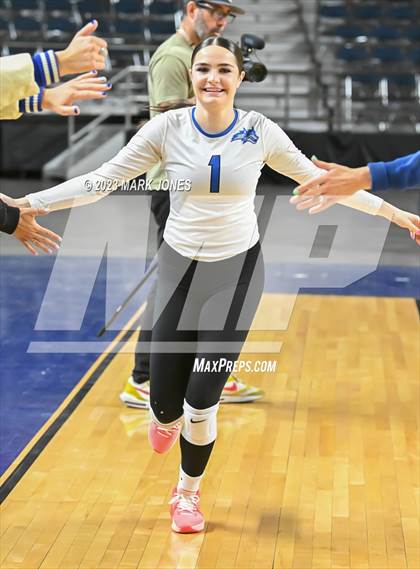 Thumbnail 3 in Valley Christian vs. Snowflake (AIA 3A Final) photogallery.
