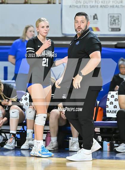 Thumbnail 3 in Valley Christian vs. Snowflake (AIA 3A Final) photogallery.