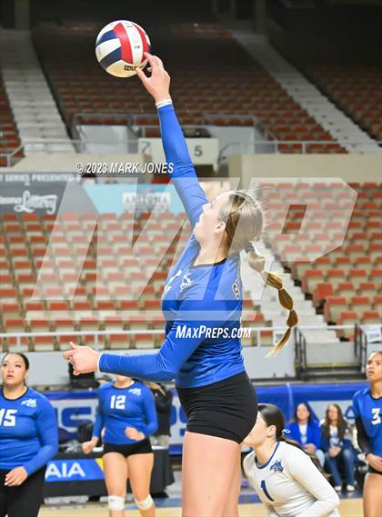 Thumbnail 2 in Valley Christian vs. Snowflake (AIA 3A Final) photogallery.