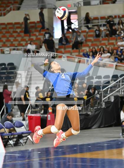 Thumbnail 1 in Valley Christian vs. Snowflake (AIA 3A Final) photogallery.