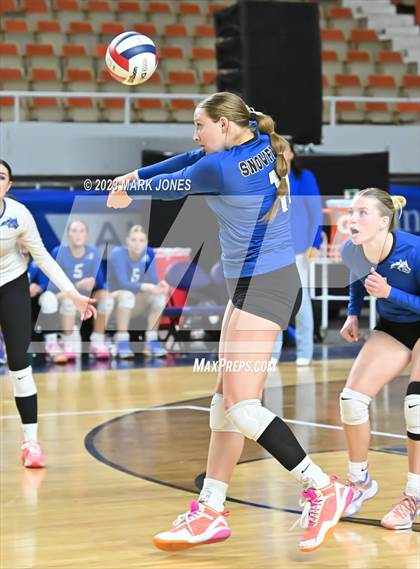 Thumbnail 3 in Valley Christian vs. Snowflake (AIA 3A Final) photogallery.