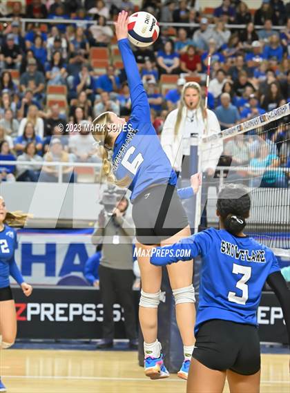Thumbnail 2 in Valley Christian vs. Snowflake (AIA 3A Final) photogallery.