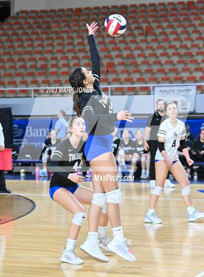 Thumbnail 1 in Valley Christian vs. Snowflake (AIA 3A Final) photogallery.