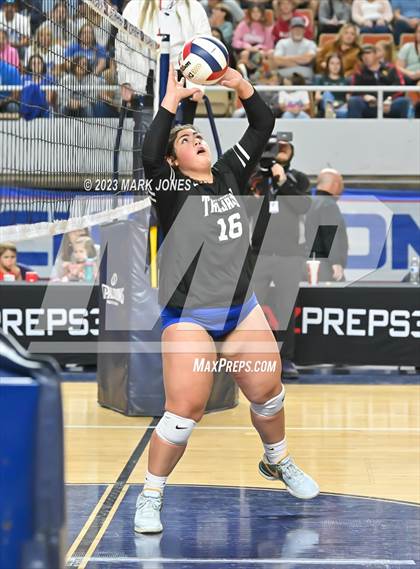 Thumbnail 3 in Valley Christian vs. Snowflake (AIA 3A Final) photogallery.