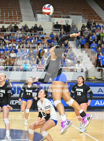 Thumbnail 2 in Valley Christian vs. Snowflake (AIA 3A Final) photogallery.
