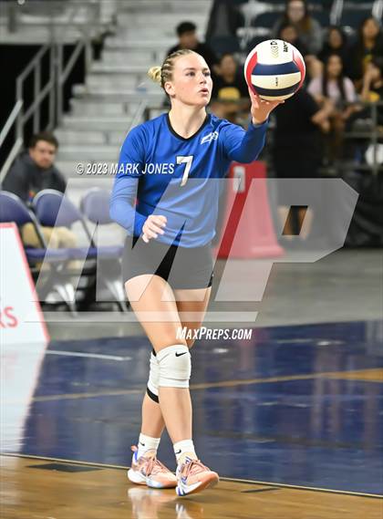 Thumbnail 3 in Valley Christian vs. Snowflake (AIA 3A Final) photogallery.