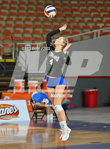Thumbnail 3 in Valley Christian vs. Snowflake (AIA 3A Final) photogallery.