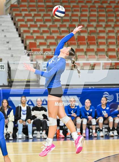 Thumbnail 2 in Valley Christian vs. Snowflake (AIA 3A Final) photogallery.