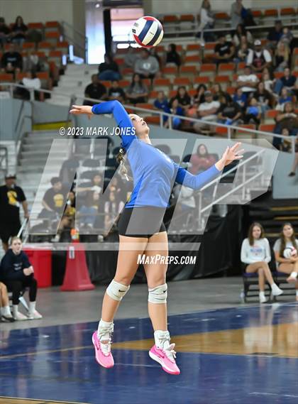 Thumbnail 2 in Valley Christian vs. Snowflake (AIA 3A Final) photogallery.