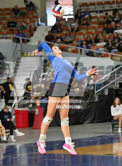 Thumbnail 3 in Valley Christian vs. Snowflake (AIA 3A Final) photogallery.