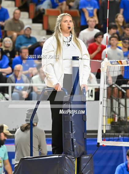 Thumbnail 2 in Valley Christian vs. Snowflake (AIA 3A Final) photogallery.