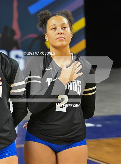 Thumbnail 1 in Valley Christian vs. Snowflake (AIA 3A Final) photogallery.