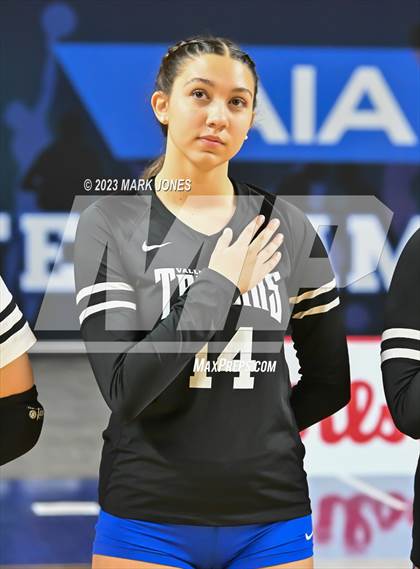 Thumbnail 3 in Valley Christian vs. Snowflake (AIA 3A Final) photogallery.